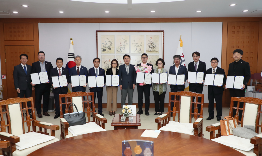 제2기 특보단 임명장 수여식 사진1